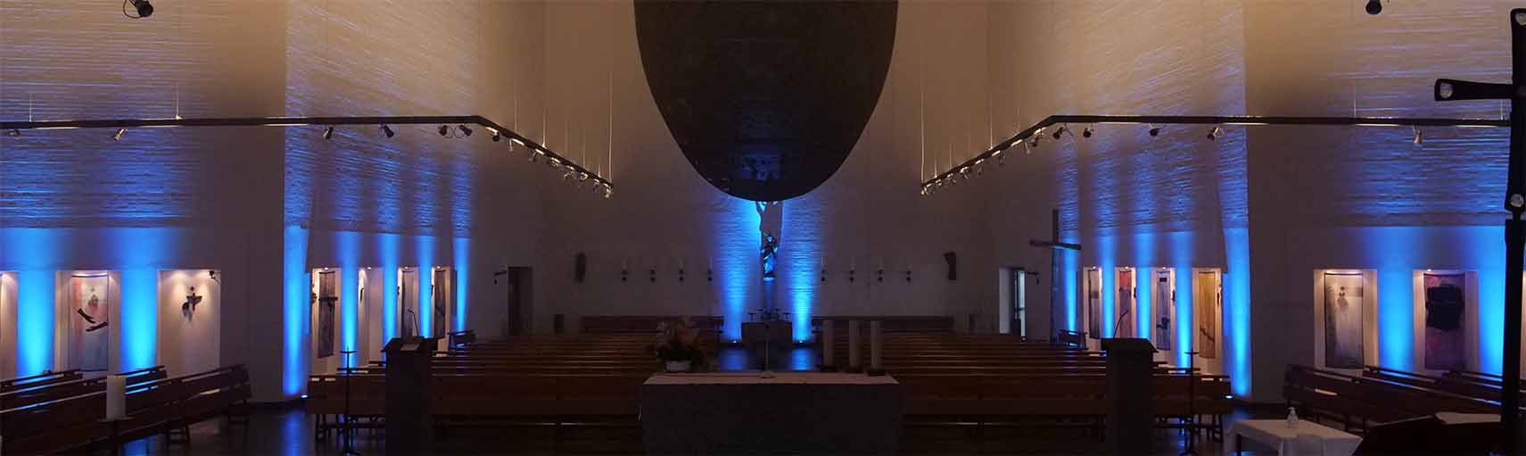 Beleuchtung in einer Kirche
