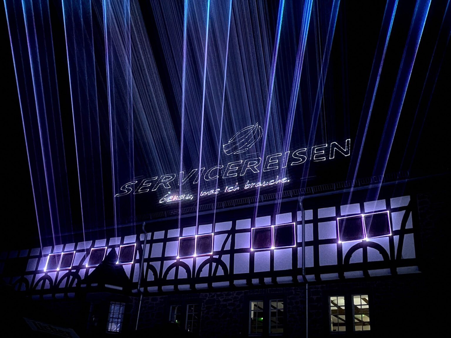 Multimedia Show with Lasermapping and 3D Graphic show